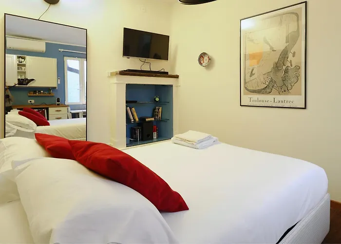 Boutique Loft On Navigli; Stylish Bright